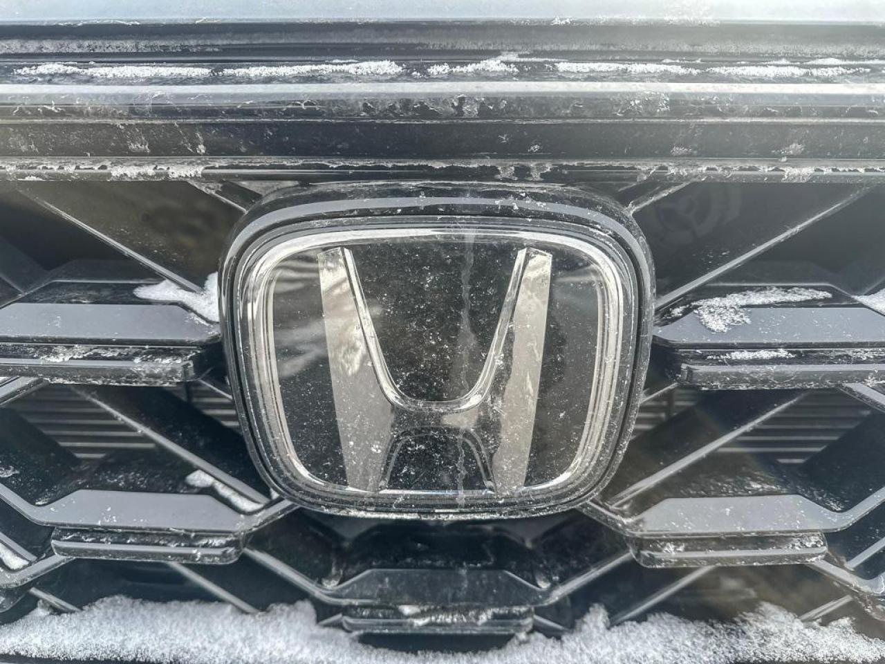 2024 Honda CR-V Hybrid Touring Photo