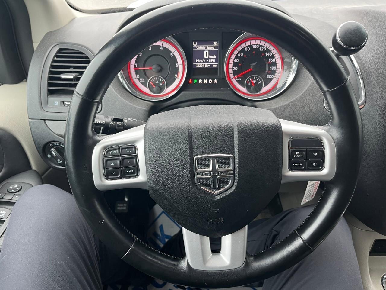 2020 Dodge Grand Caravan Crew 2WD Photo