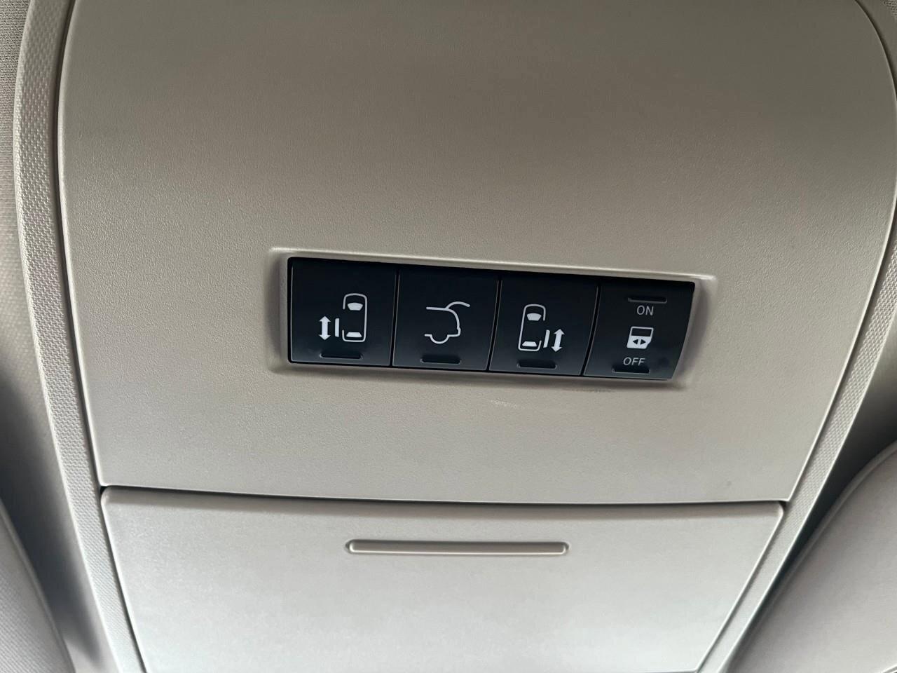 2020 Dodge Grand Caravan Crew 2WD Photo