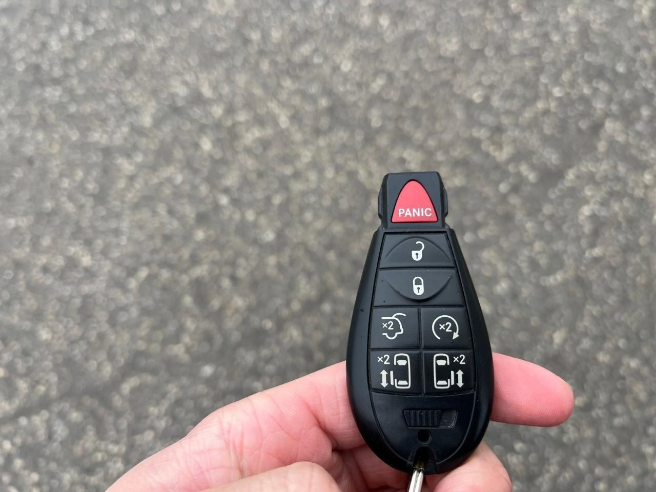 2020 Dodge Grand Caravan Crew 2WD Photo