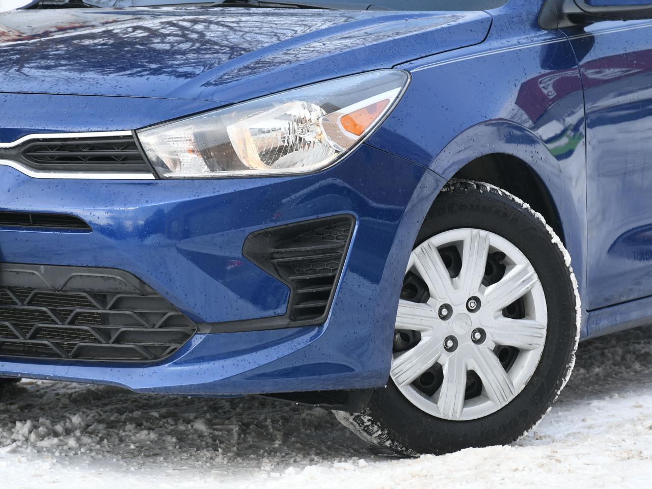 2021 Kia Rio 5-door LX+ Certified   Low Mileage   Bluetooth   Heated S Photo4