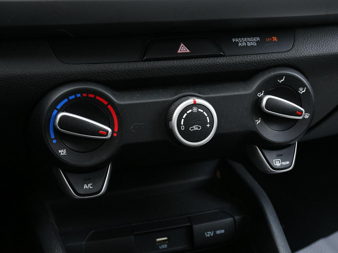 2021 Kia Rio 5-door LX+ Certified   Low Mileage   Bluetooth   Heated S Photo