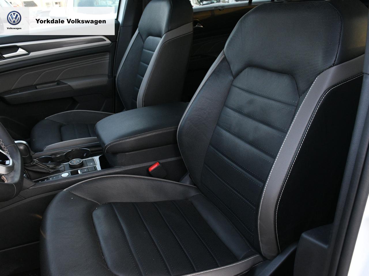 2022 Volkswagen Atlas Cross Sport  Photo