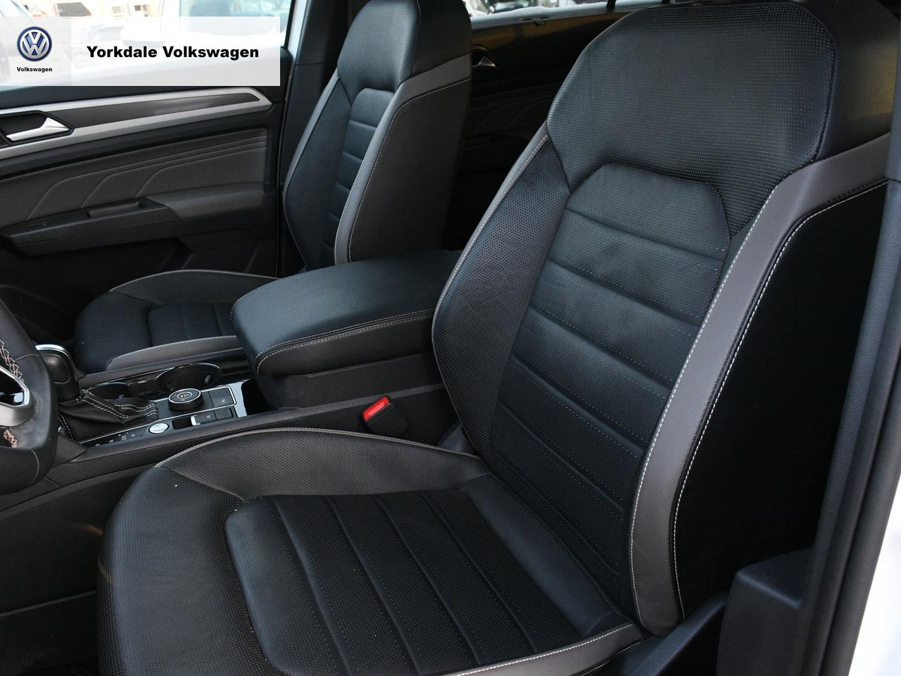 2022 Volkswagen Atlas Cross Sport  Photo