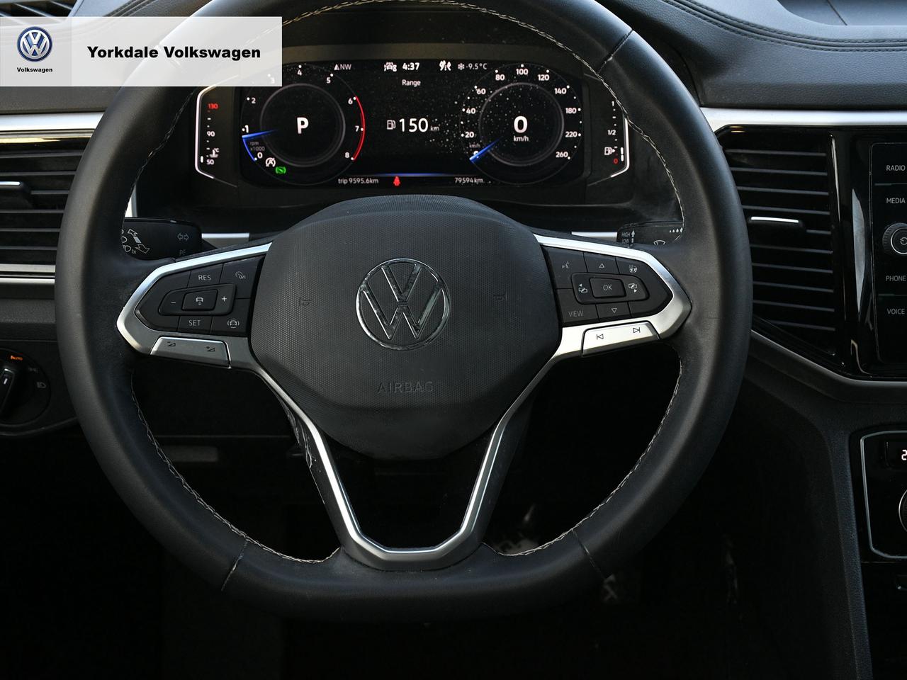 2022 Volkswagen Atlas Cross Sport  Photo