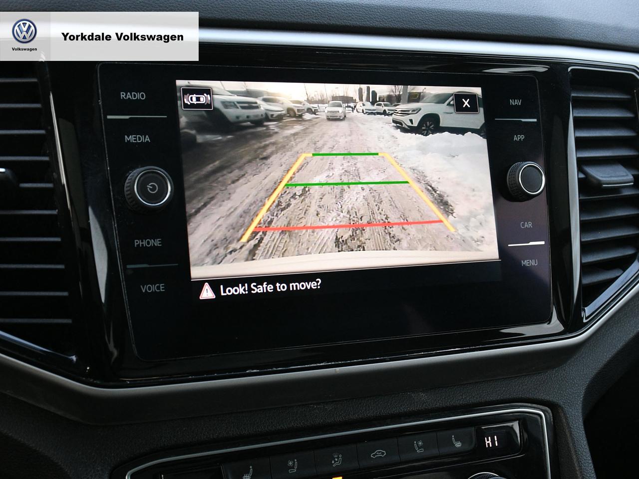 2022 Volkswagen Atlas Cross Sport  Photo