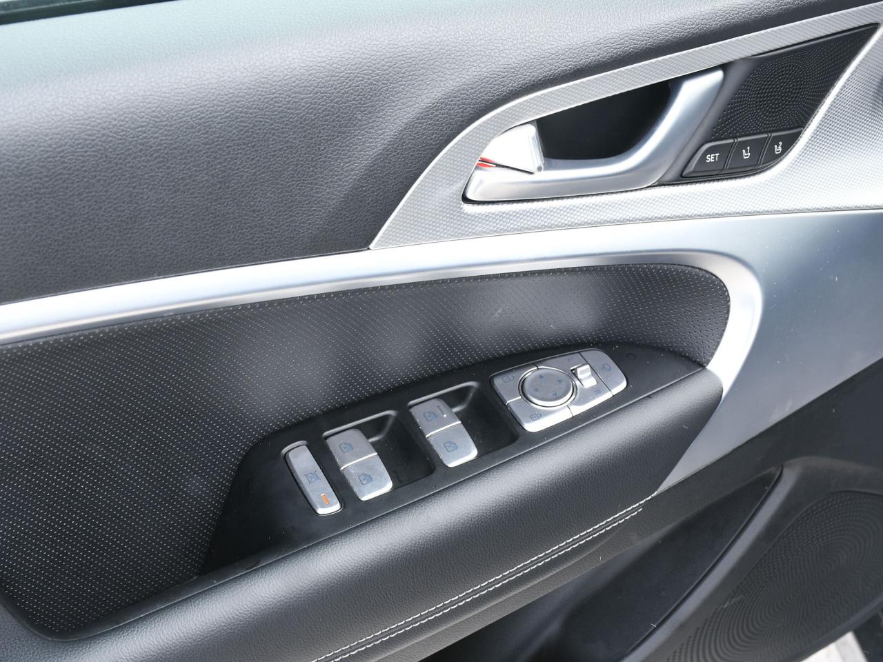 2025 Genesis G70 2.5T Advanced Certified   NAVI   Backup Camera   M Photo