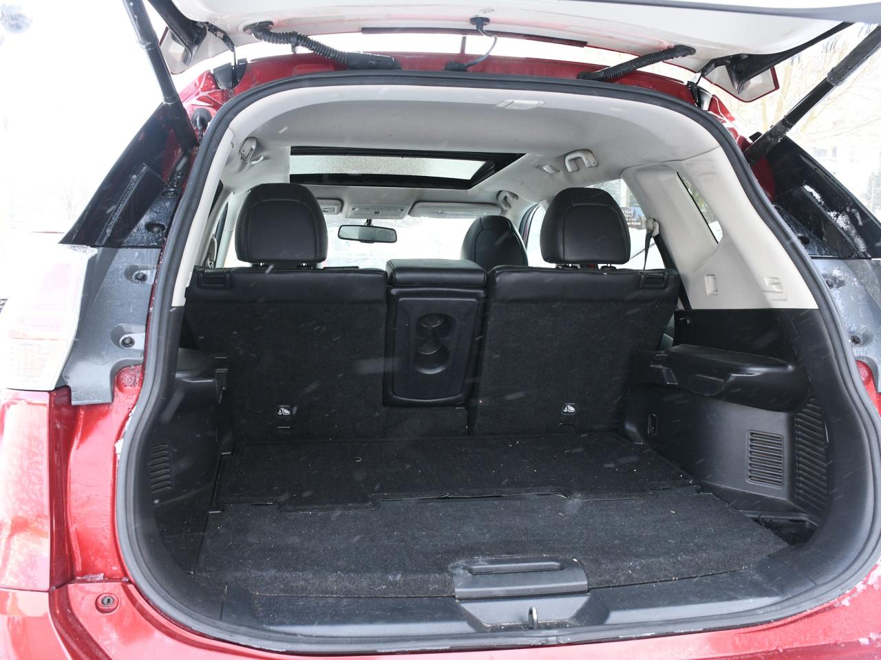 2015 Nissan Rogue SL Certified   Backup Camera   Heated/Power Mirror Photo