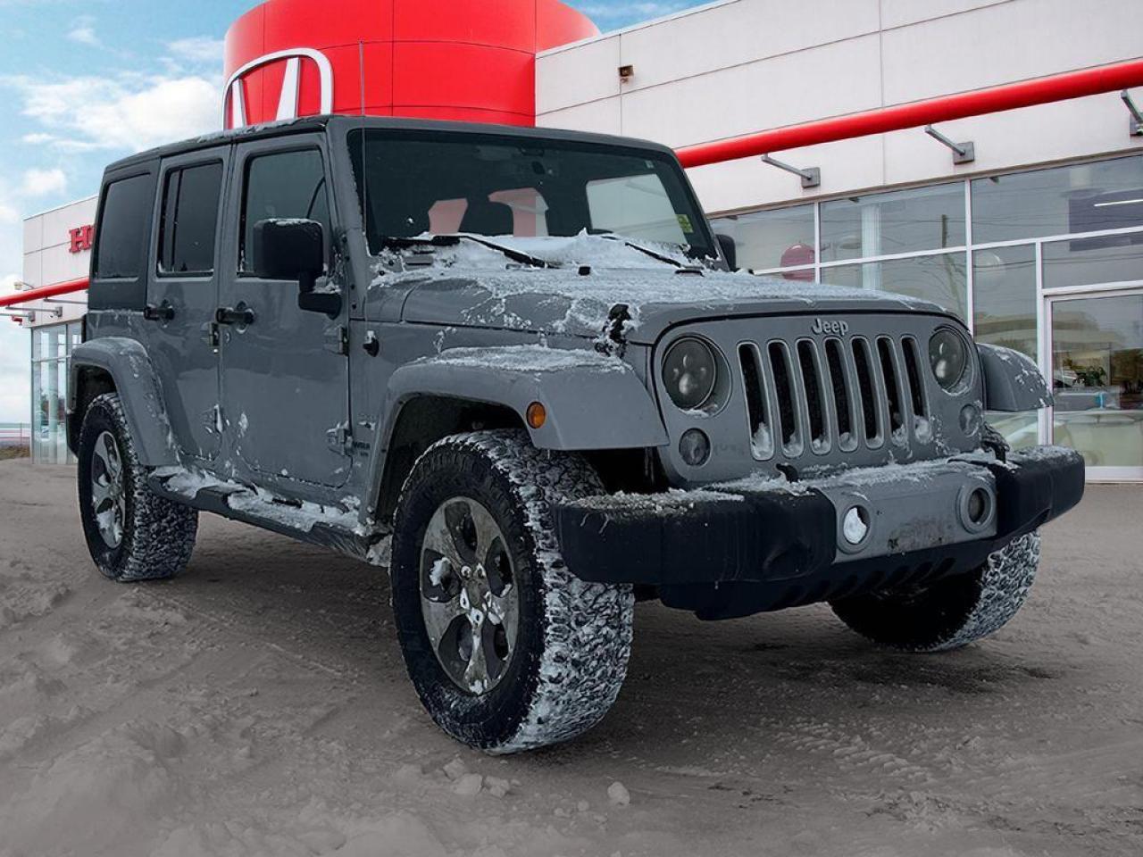 2016 Jeep Wrangler Unlimited Sahara Photo
