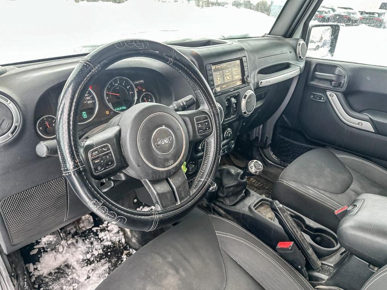 2016 Jeep Wrangler Unlimited Sahara Photo