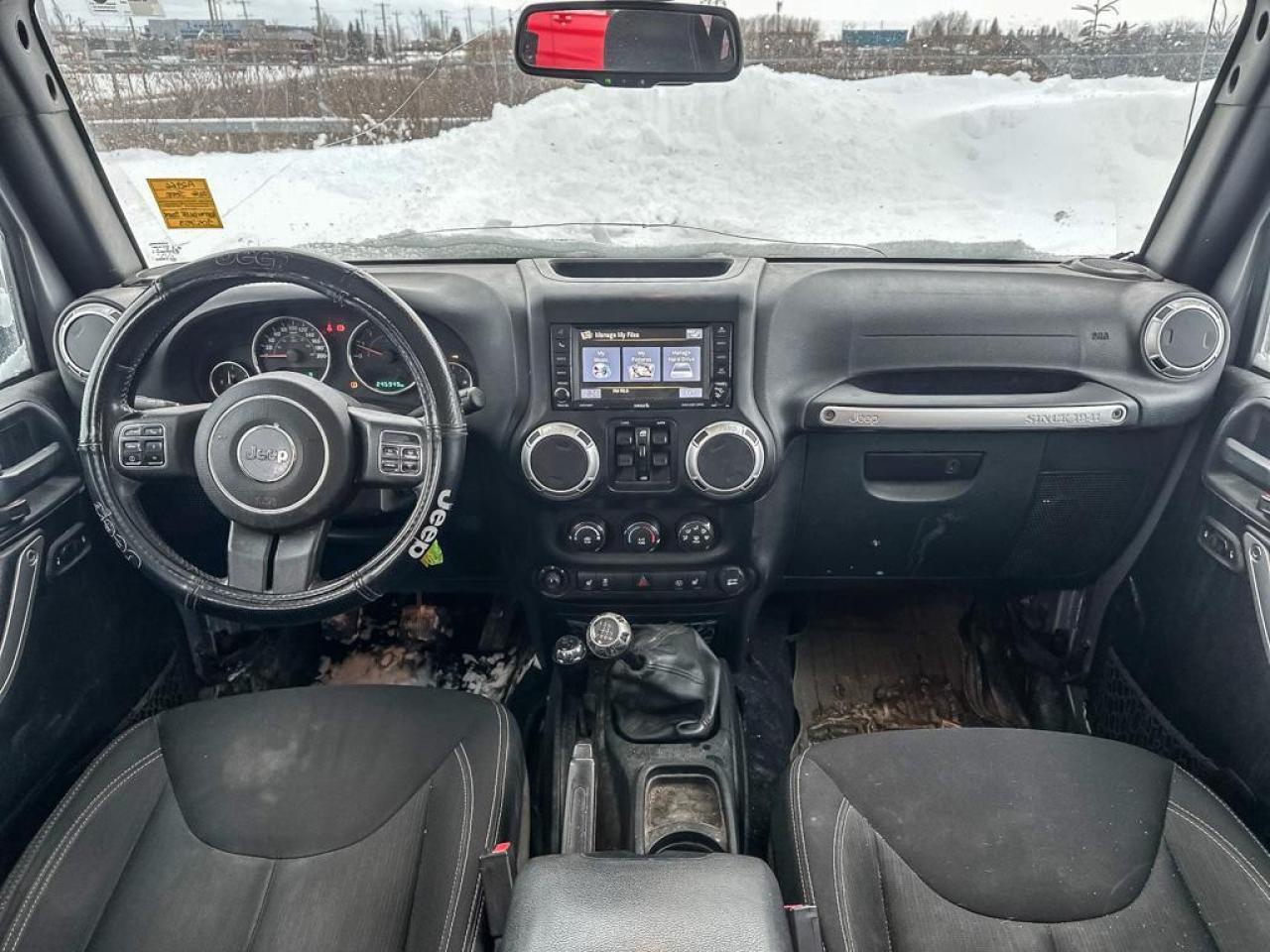 2016 Jeep Wrangler Unlimited Sahara Photo