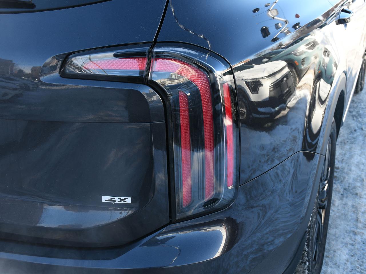 2025 Kia Telluride SX Limited CPO   Low Mileage   3rd Row   NAVI   Mo Photo