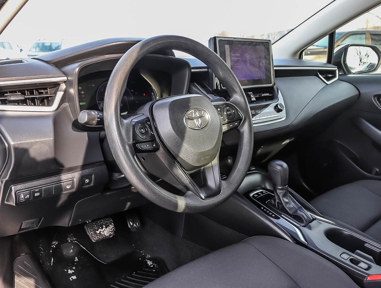 2024 Toyota Corolla Hybrid LE Photo