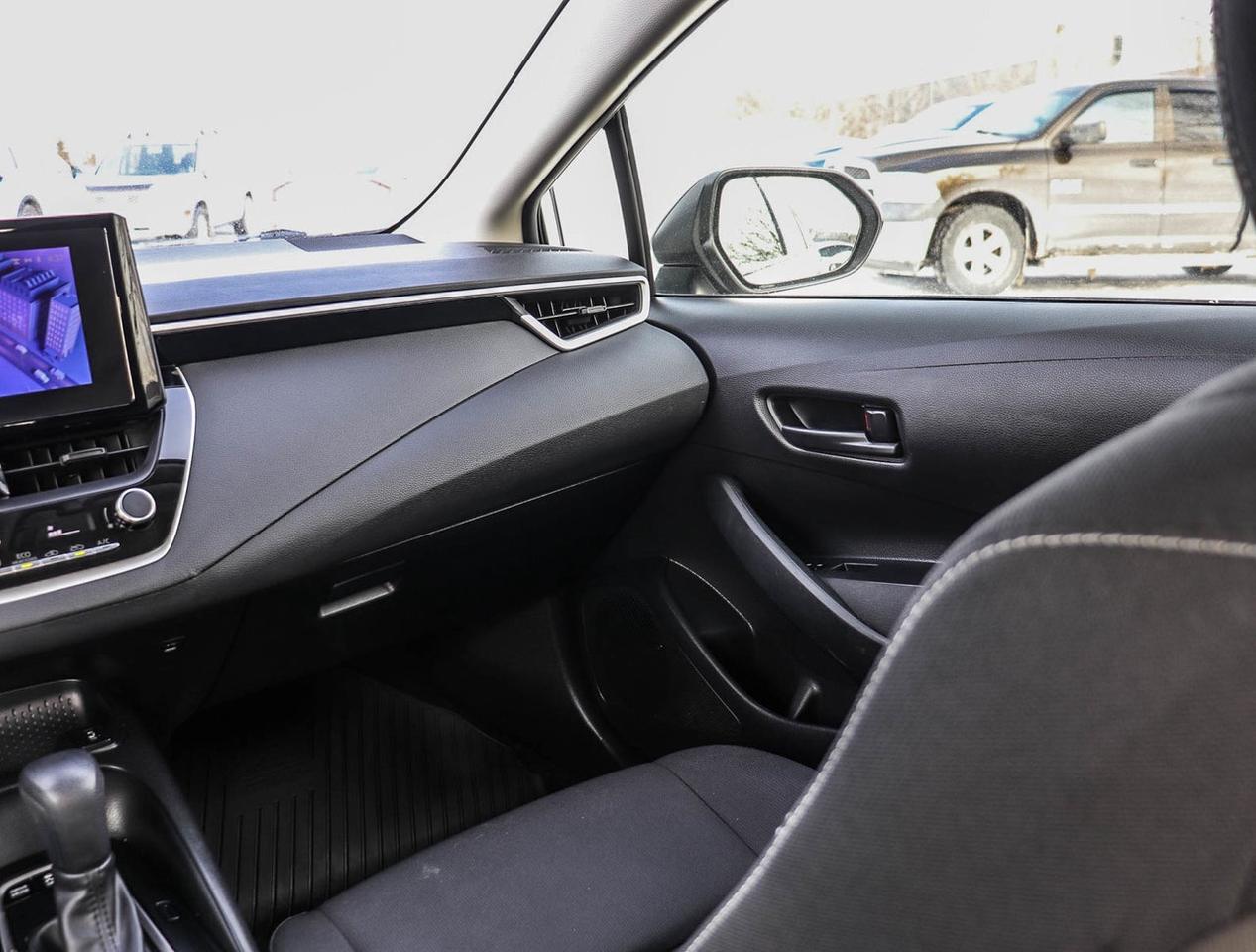 2024 Toyota Corolla Hybrid LE Photo