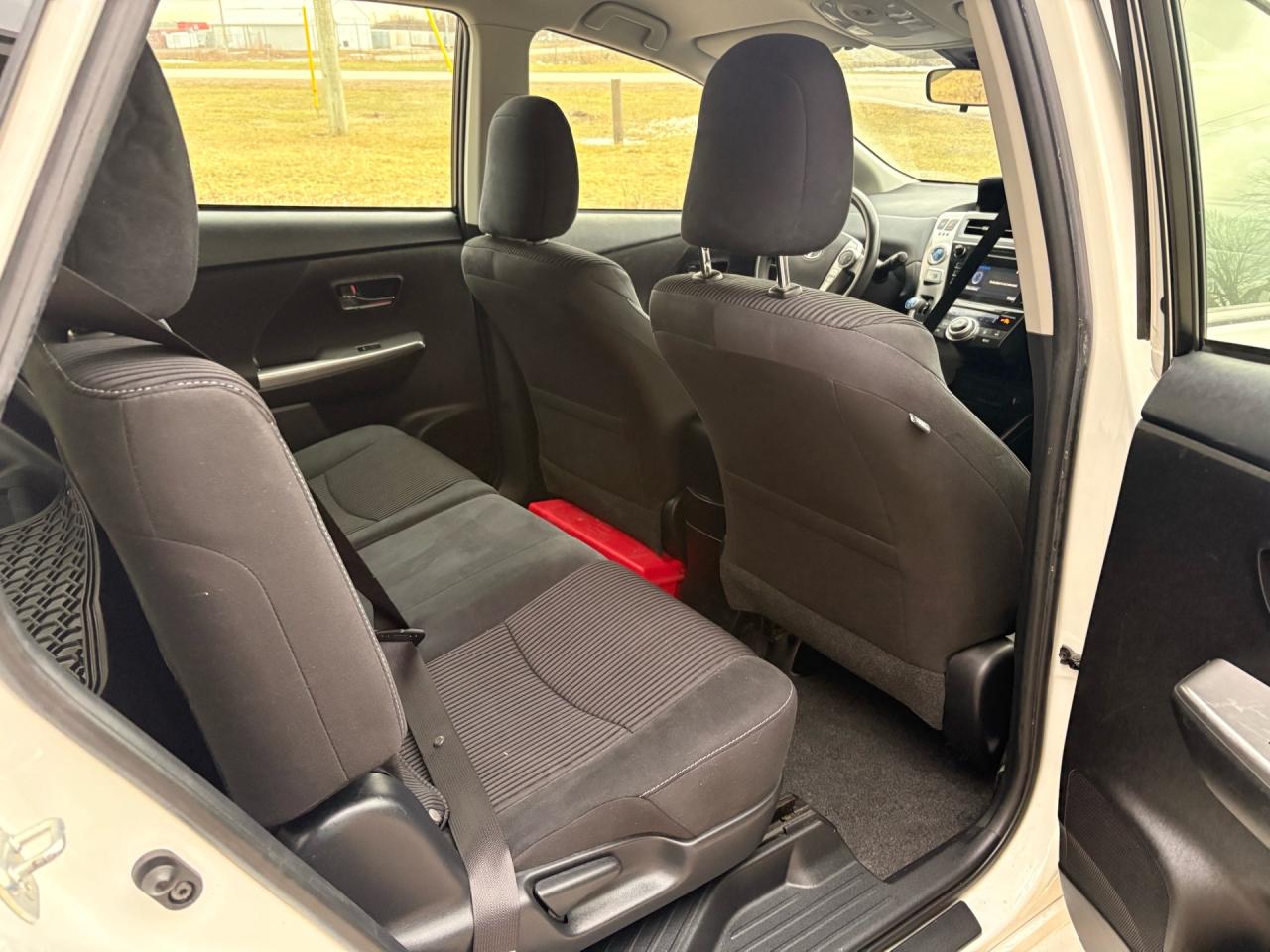 2018 Toyota Prius v Auto Photo