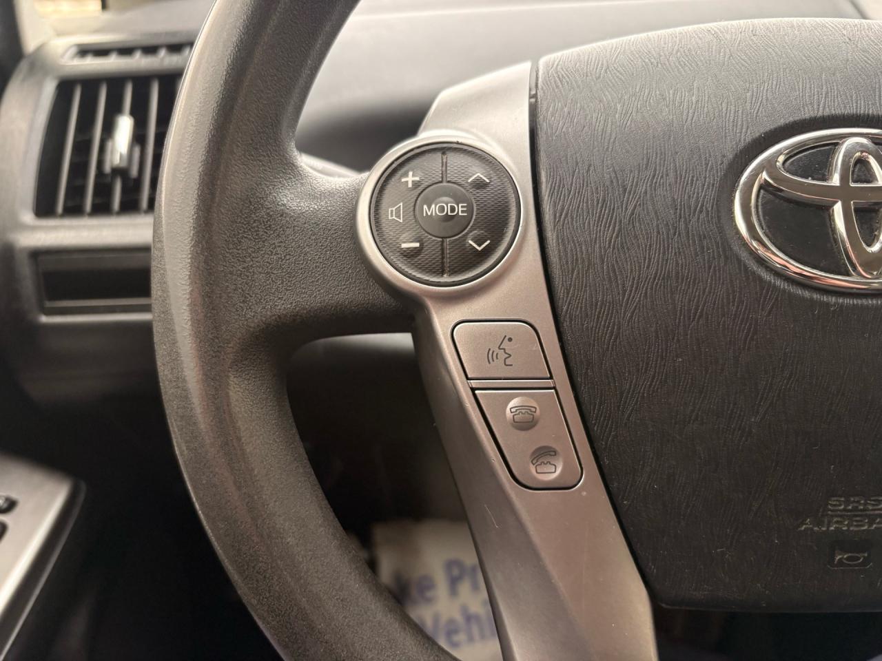 2018 Toyota Prius v Auto Photo