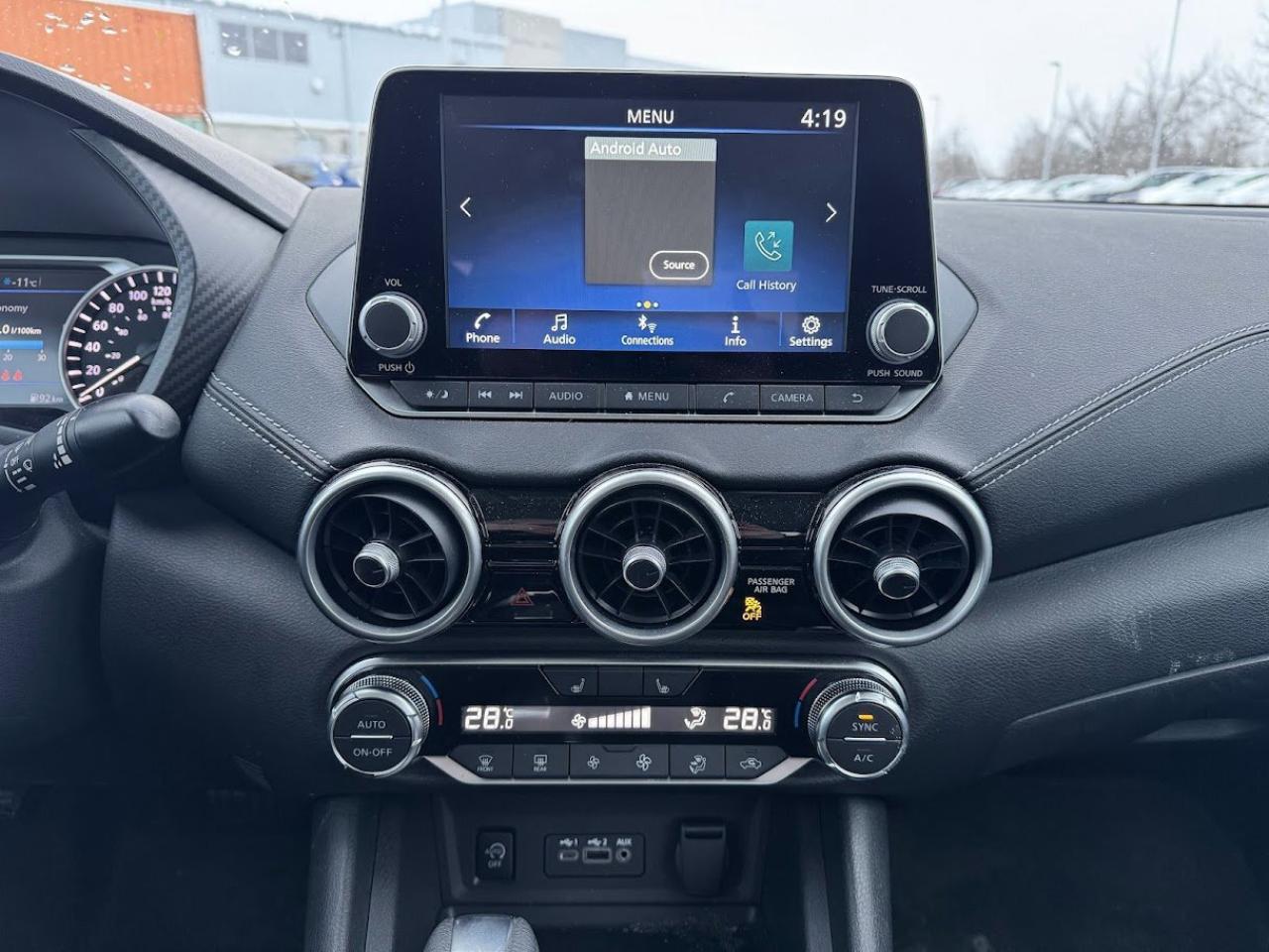 2024 Nissan Sentra SV Photo