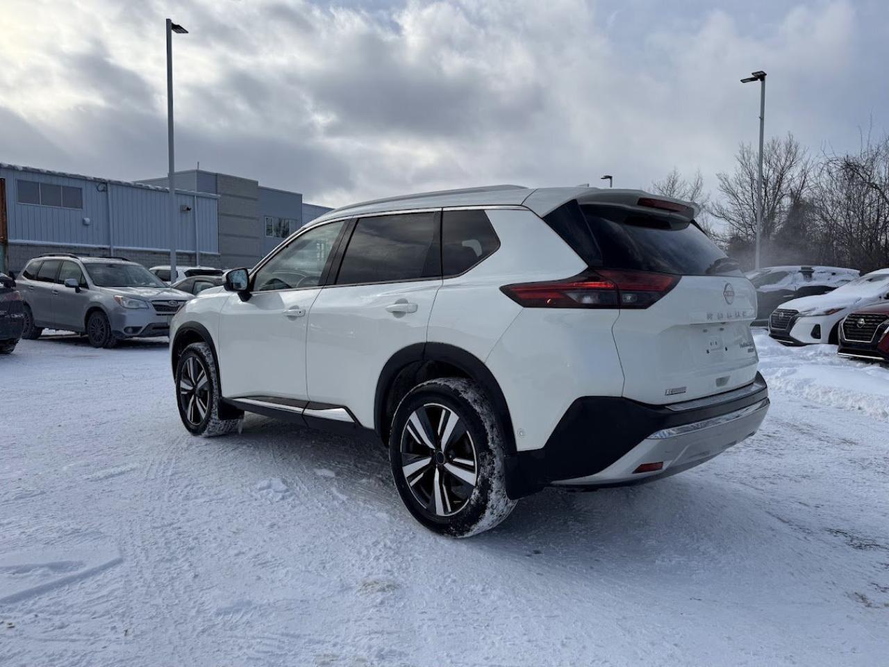 2023 Nissan Rogue Platinum Photo