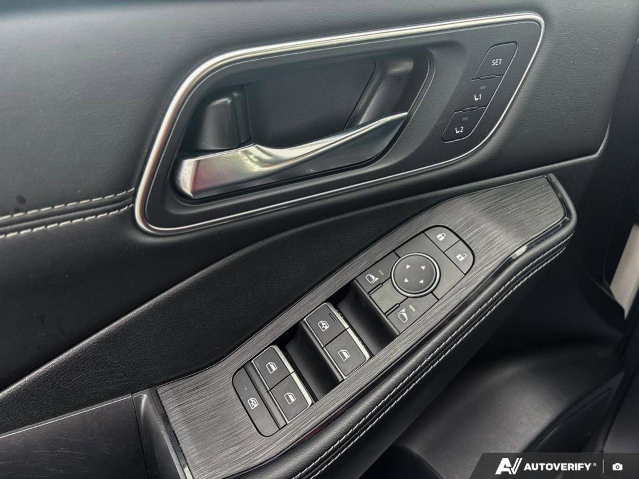 2023 Nissan Rogue Platinum   Navigation   Moonroof   Heated Seats Photo