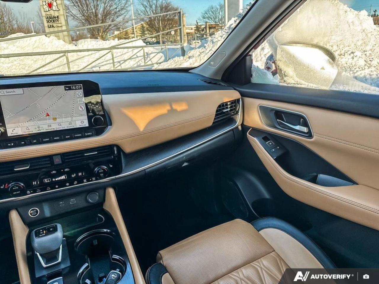 2023 Nissan Rogue Platinum Photo