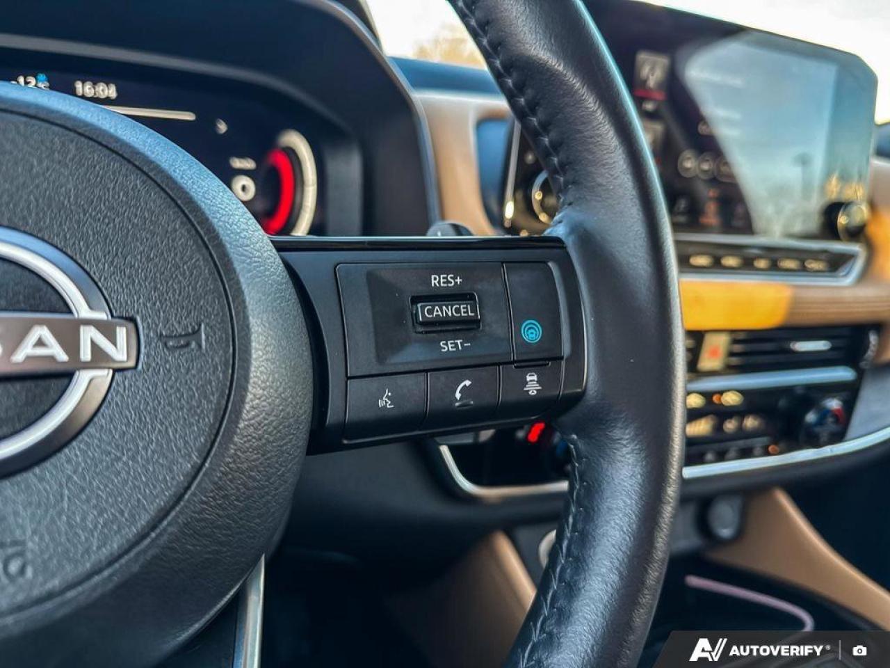 2023 Nissan Rogue Platinum Photo