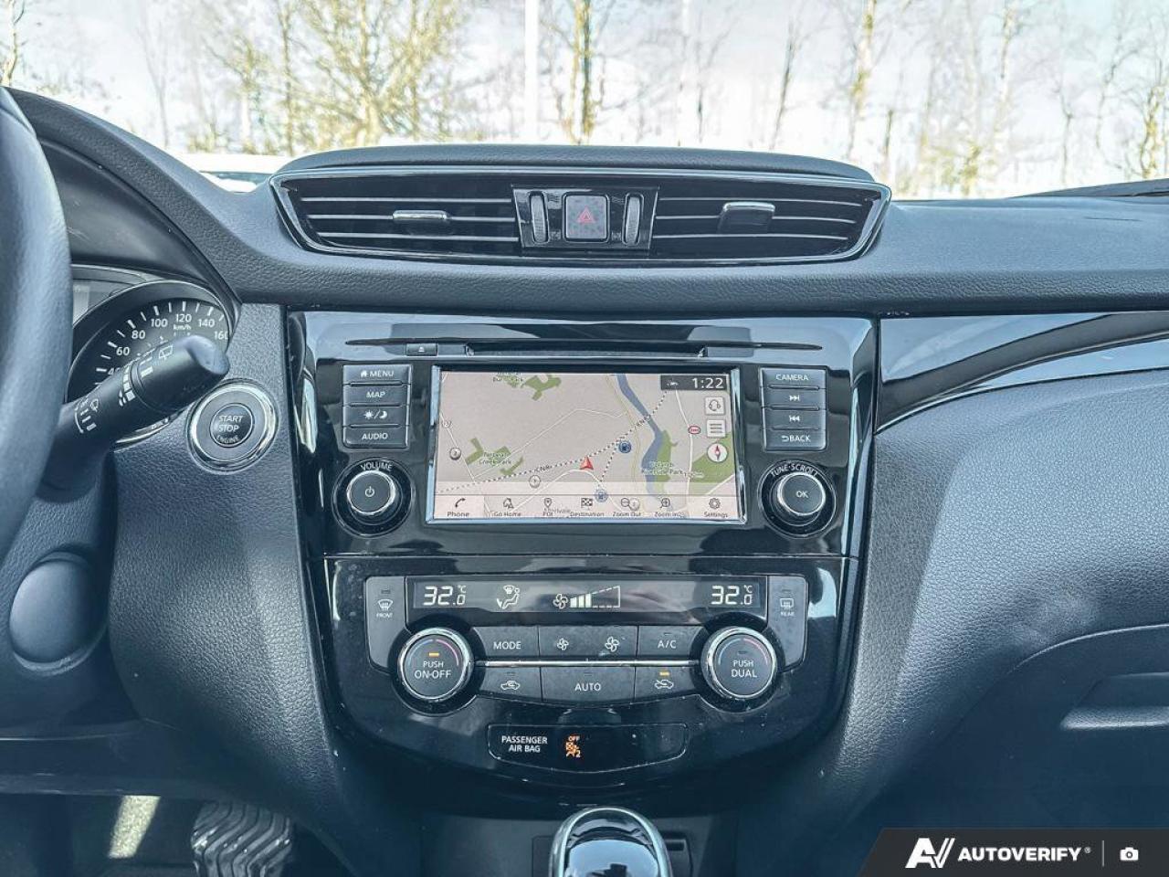 2022 Nissan Qashqai SL Photo