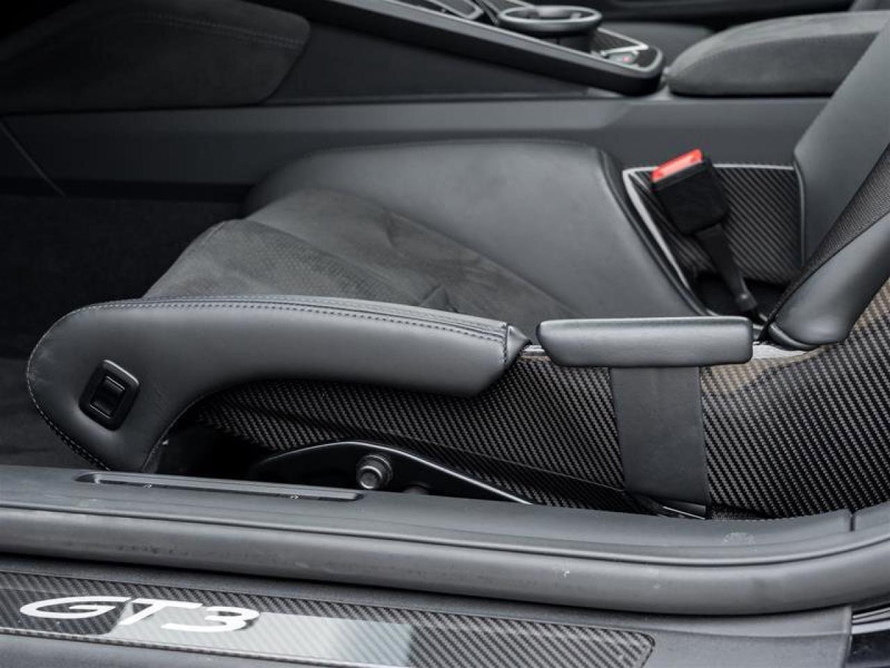 2022 Porsche 911 GT3 Coupe CPO PCCB with Calipers in High Gloss Bla Photo