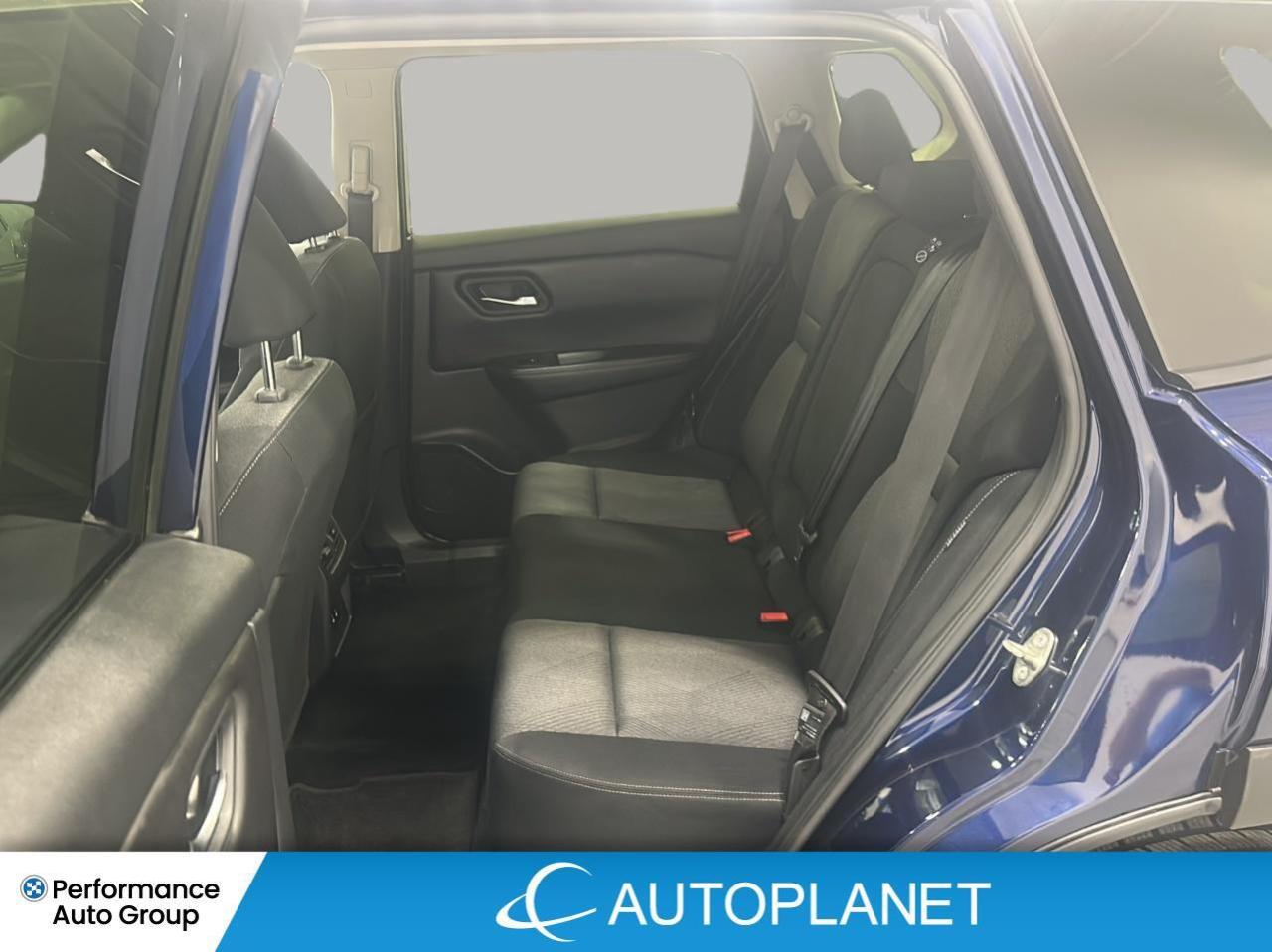 2024 Nissan Rogue SV Moonroof AWD, Pano Roof, Remote Start! Photo