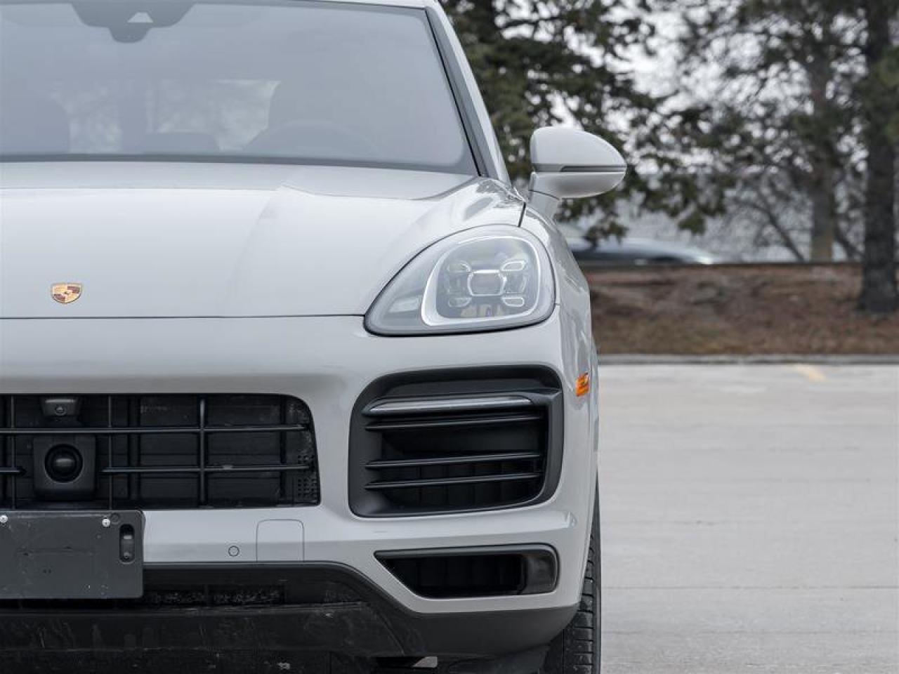 2023 Porsche Cayenne Platinum Edition E-Hybrid AWD Existing Warranty Va Photo