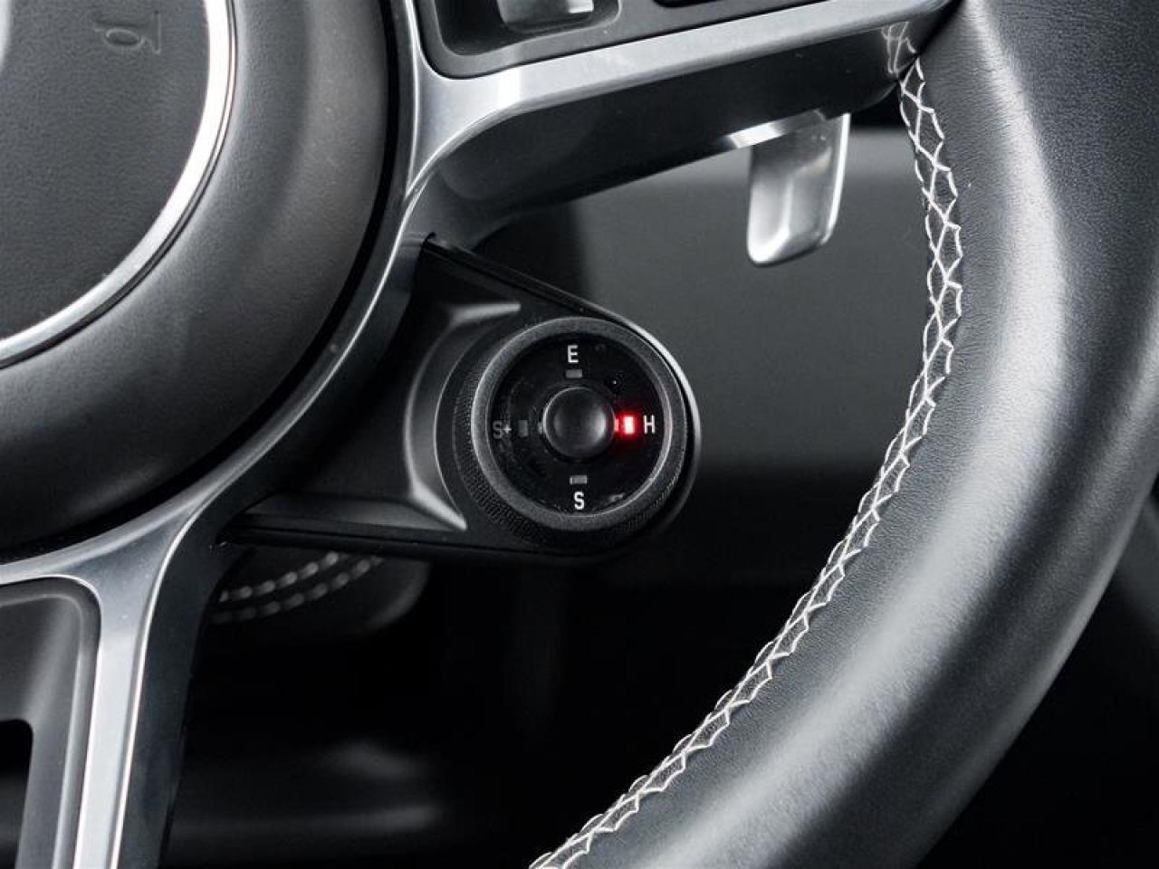 2023 Porsche Cayenne Platinum Edition E-Hybrid AWD Existing Warranty Va Photo