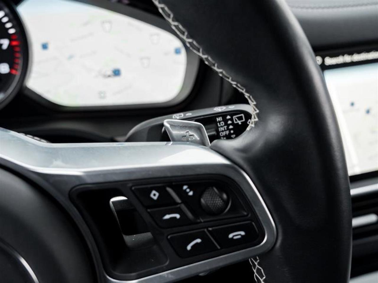 2023 Porsche Cayenne Platinum Edition E-Hybrid AWD Existing Warranty Va Photo