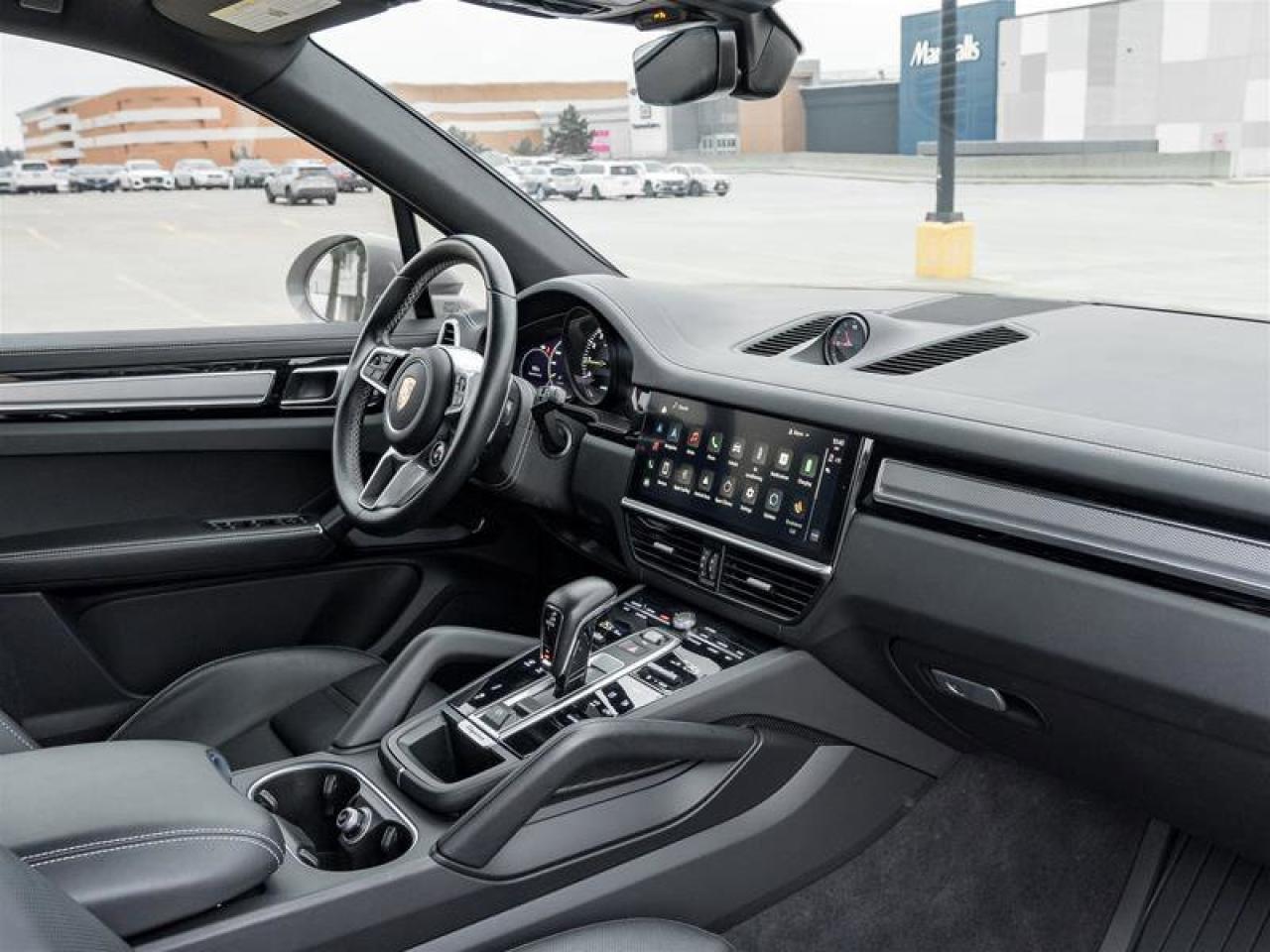 2023 Porsche Cayenne Platinum Edition E-Hybrid AWD Existing Warranty Va Photo