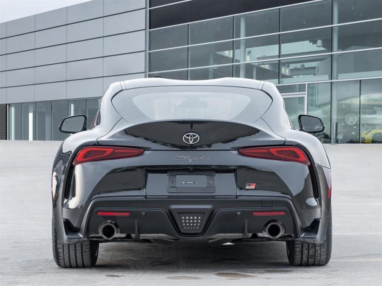 2025 Toyota GR Supra 3.0T Photo4