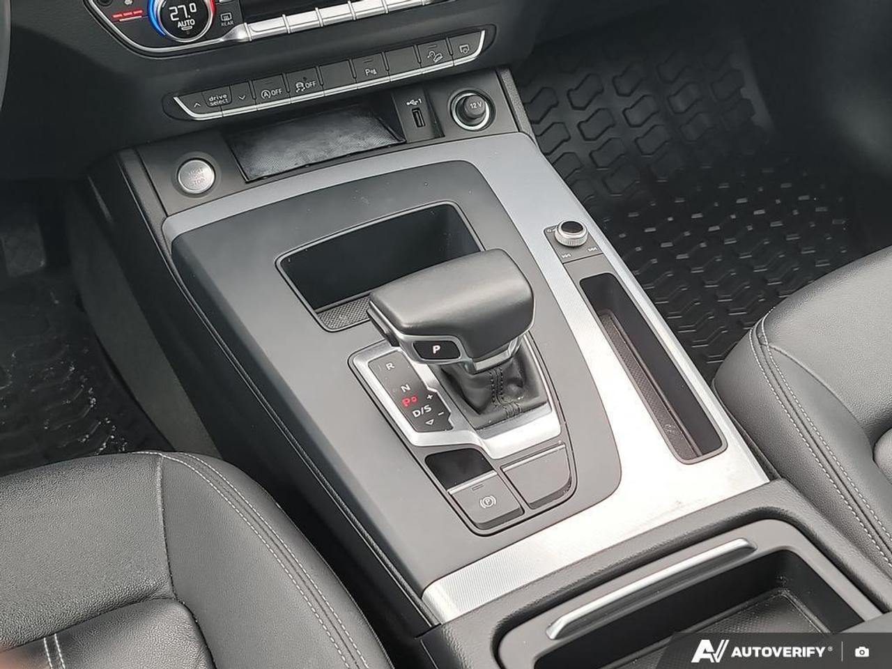 2022 Audi Q5 45 Progressiv BACKUP CAM   BLUETOOTH   HTD SEATS Photo