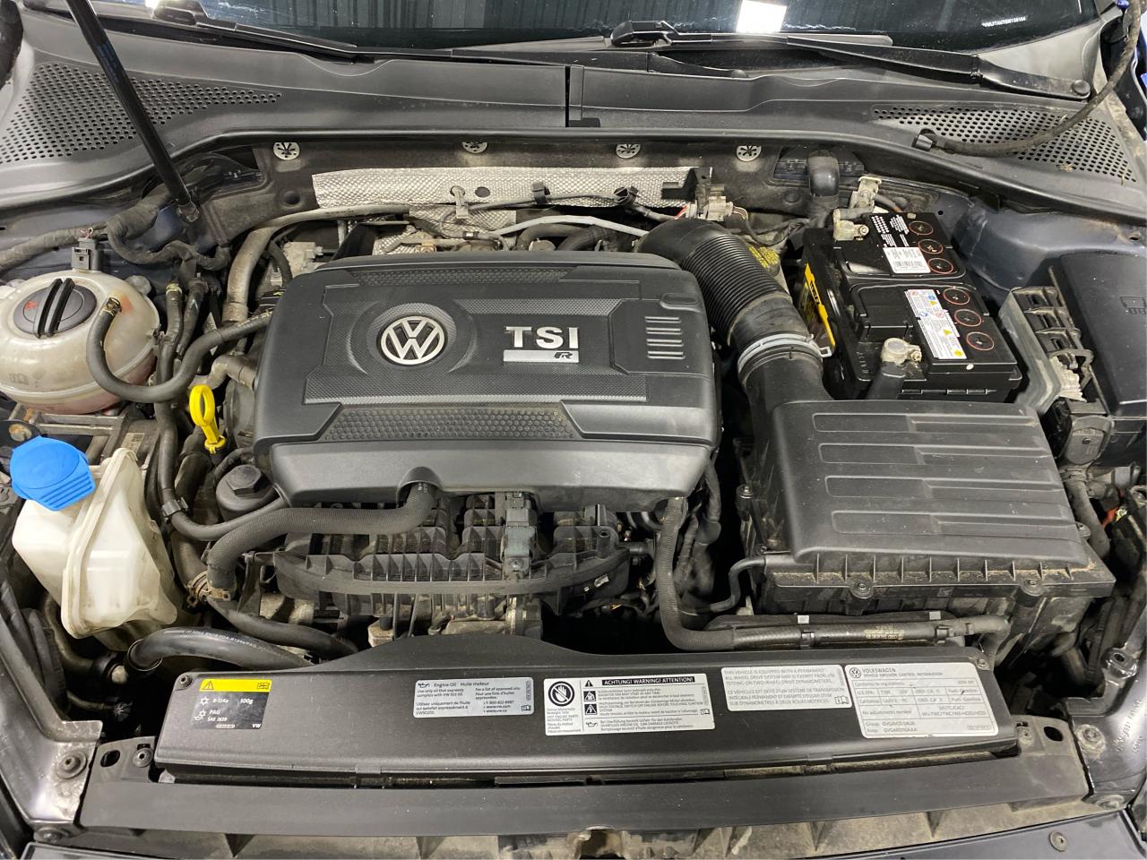 2016 Volkswagen Golf R Golf R DSG Photo