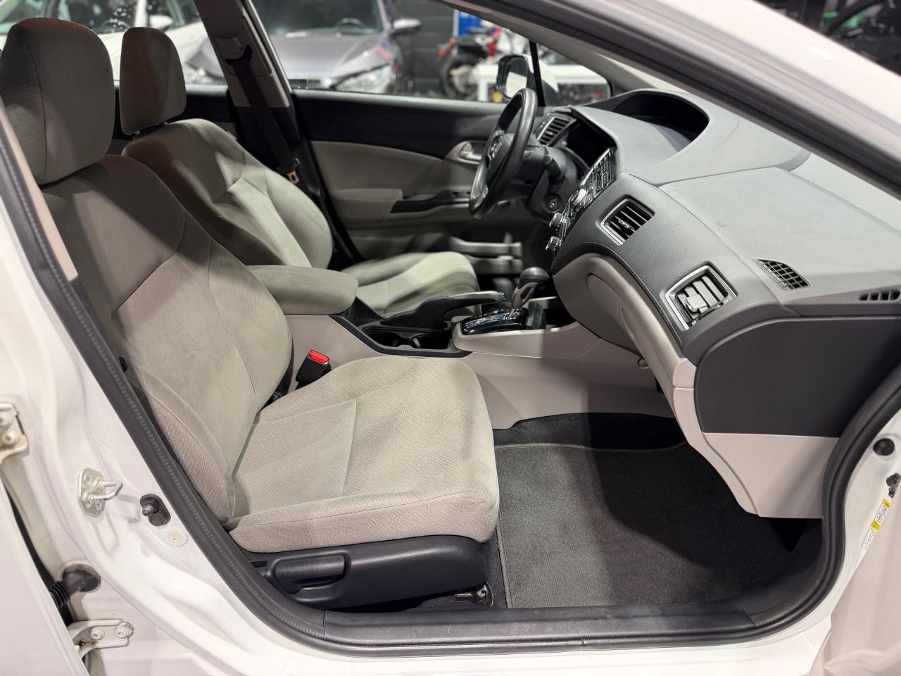 2013 Honda Civic 4dr Auto LX Photo