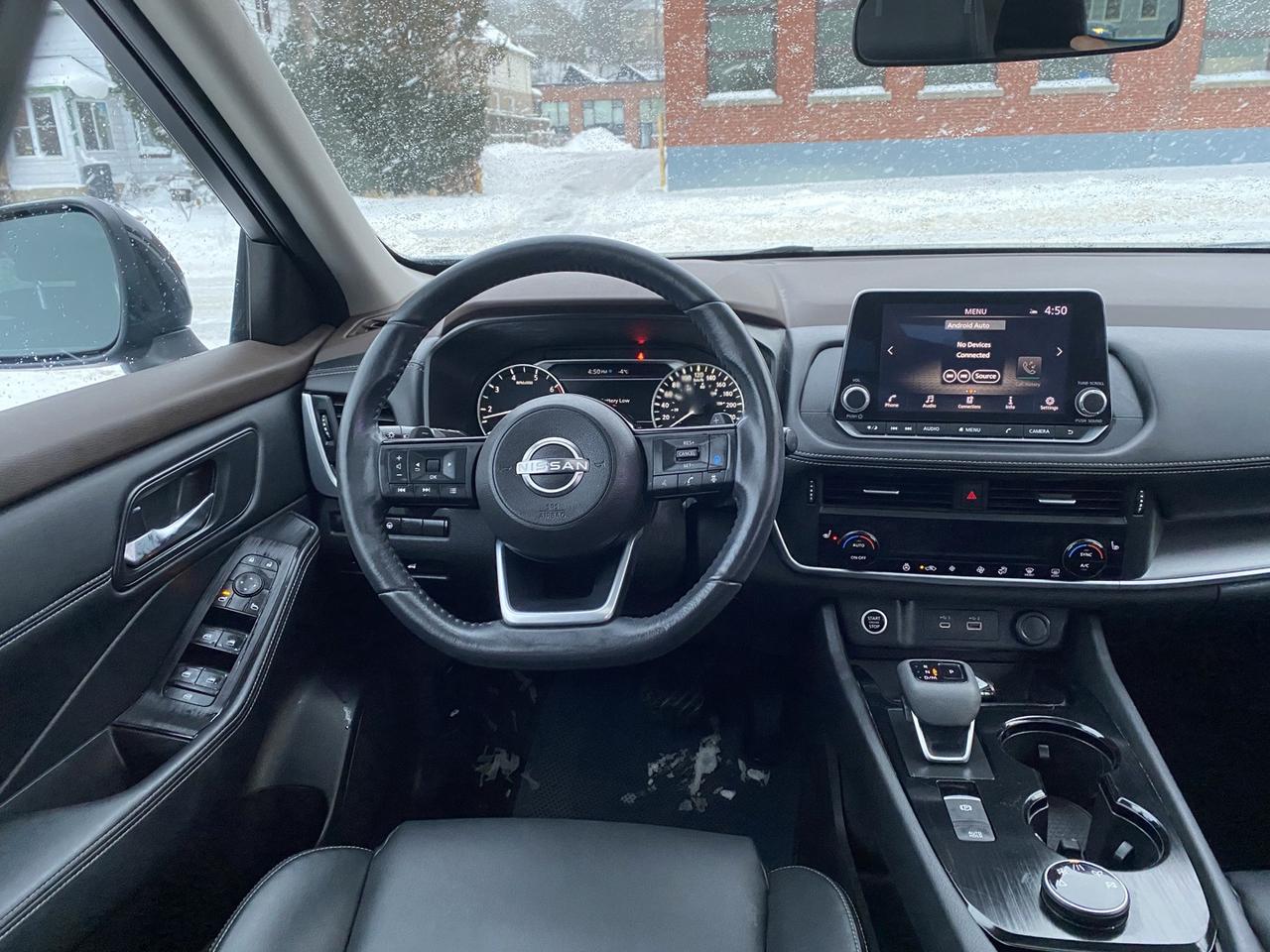 2023 Nissan Rogue SV AWD,  Midnight Edition Photo4