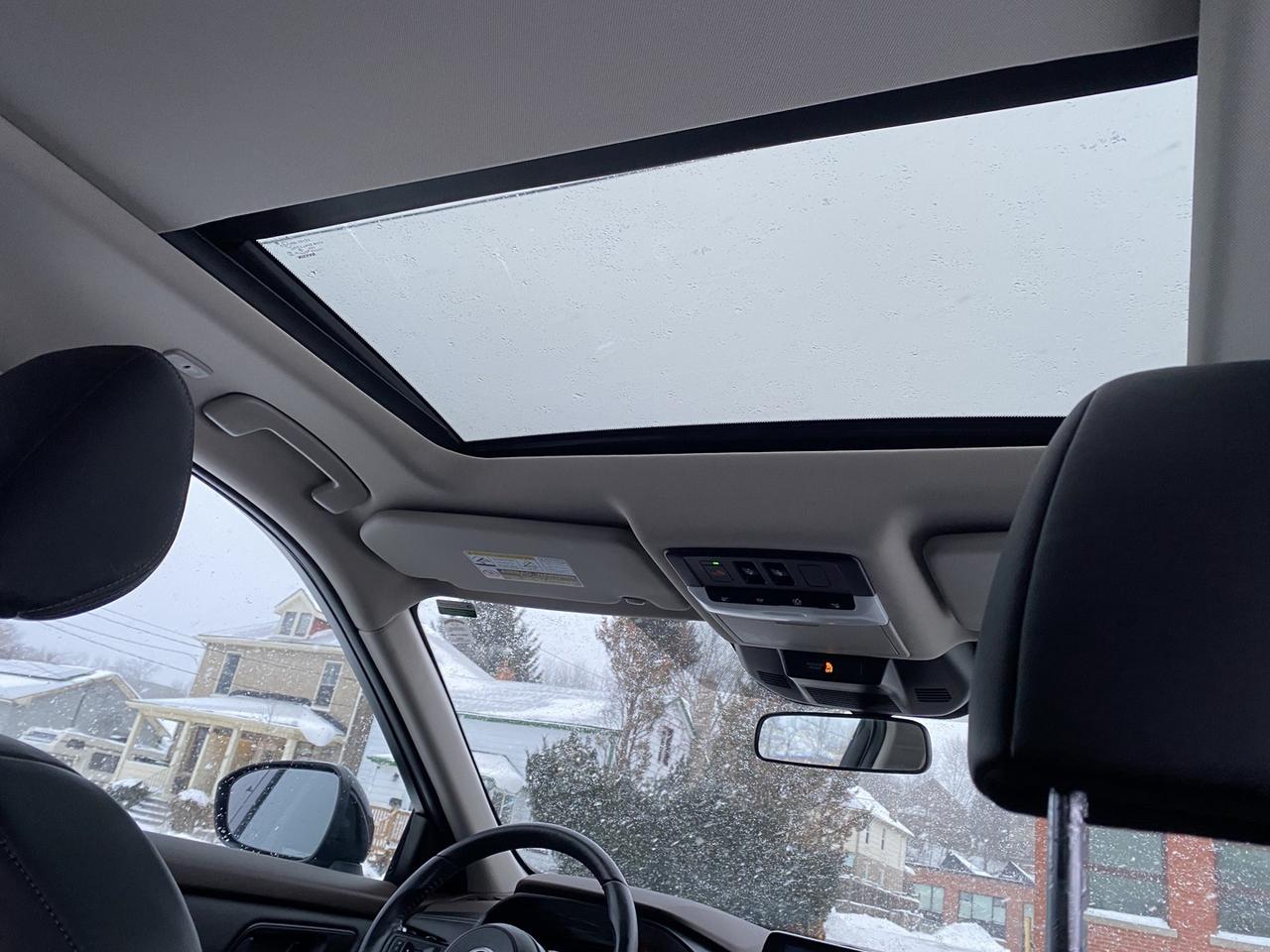 2023 Nissan Rogue SV AWD,  Midnight Edition Photo