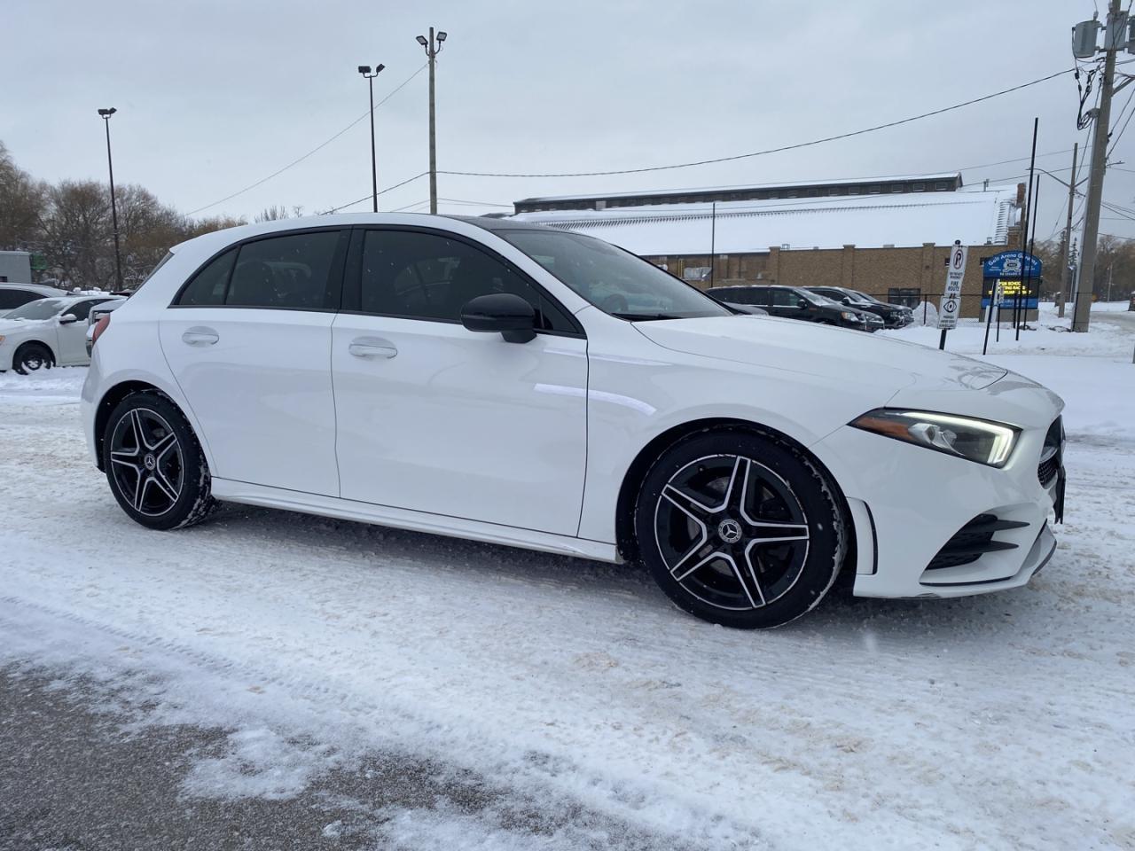 2021 Mercedes-Benz A-Class A 250 4MATIC Photo3