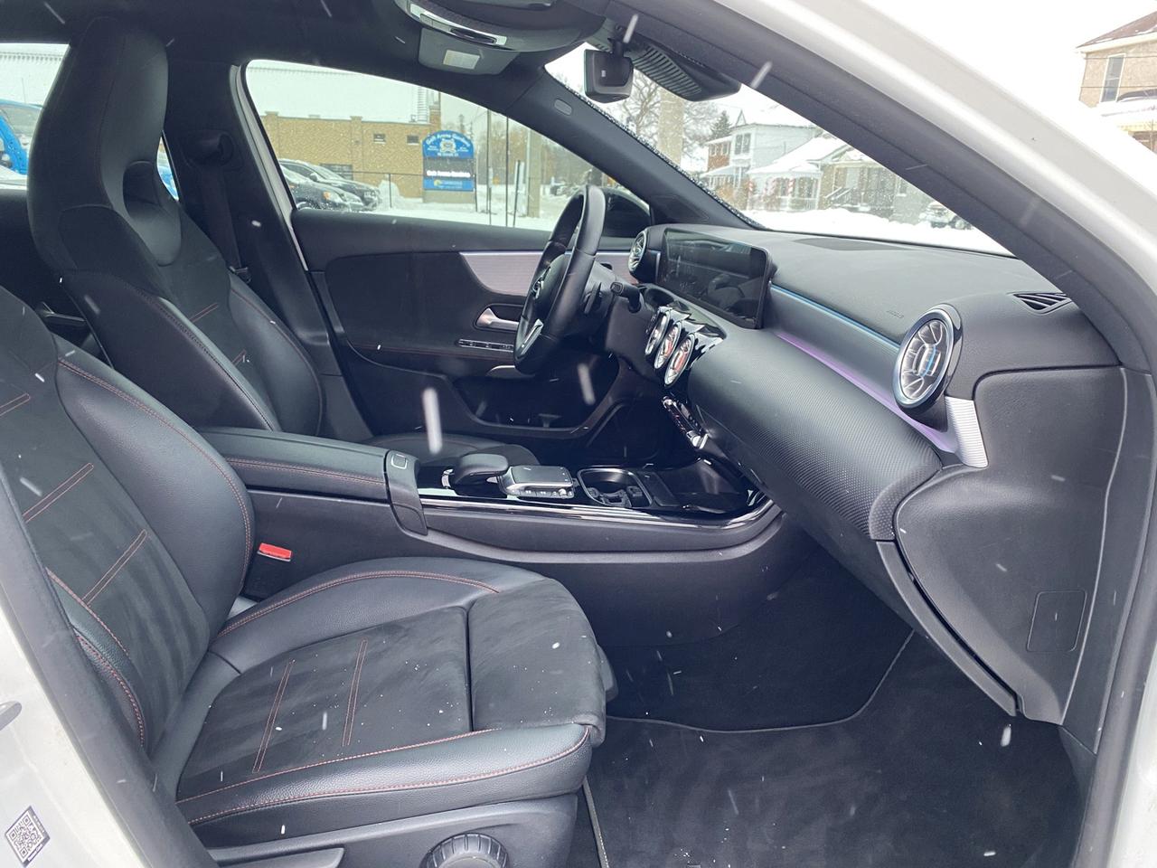 2021 Mercedes-Benz A-Class A 250 4MATIC Photo