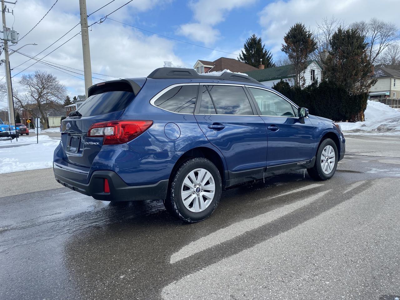 2019 Subaru Outback 2.5I Premium Photo2