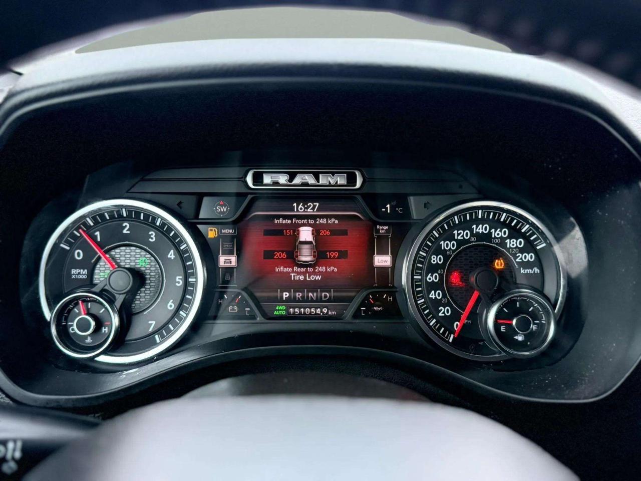 2021 RAM 1500 Big Horn 4x4 Crew Cab 6'4" Box Photo