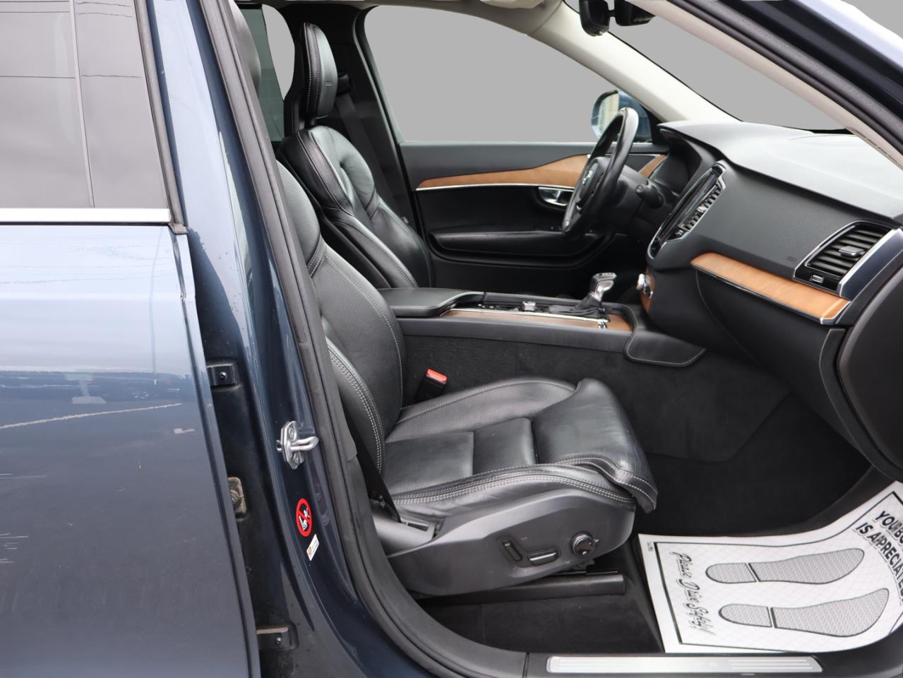 2018 Volvo XC90 T6 INSCRITION AWD CERTIFIED *7 SEATS*VOLVO MAINTAIN* CAMERA NAV BLUETOOTH LEATHER HEATED SEATS PANO ROOF CRUISE ALLOYS Photo