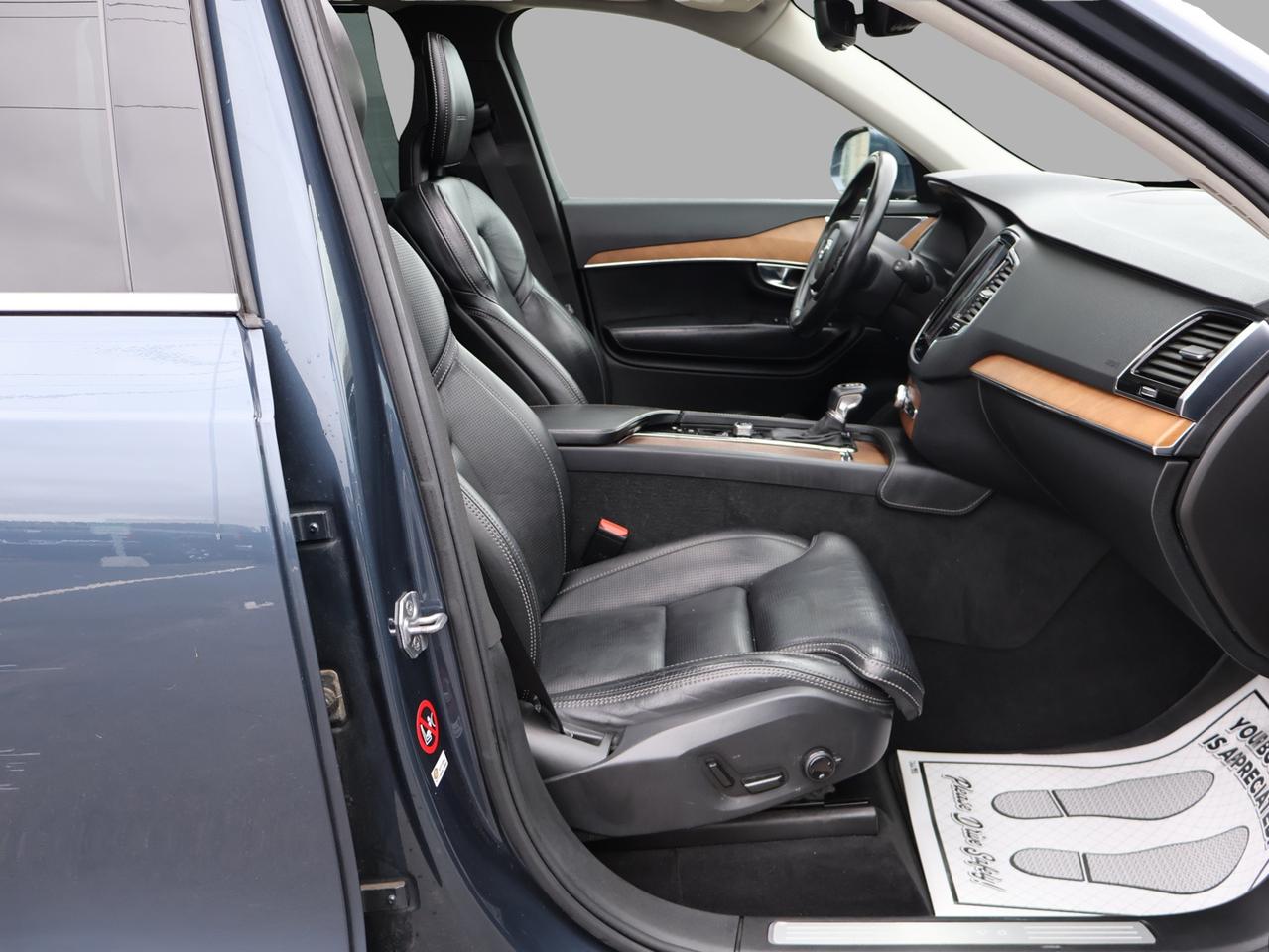 2018 Volvo XC90 T6 INSCRITION AWD CERTIFIED *7 SEATS*VOLVO MAINTAIN* CAMERA NAV BLUETOOTH LEATHER HEATED SEATS PANO ROOF CRUISE ALLOYS Photo