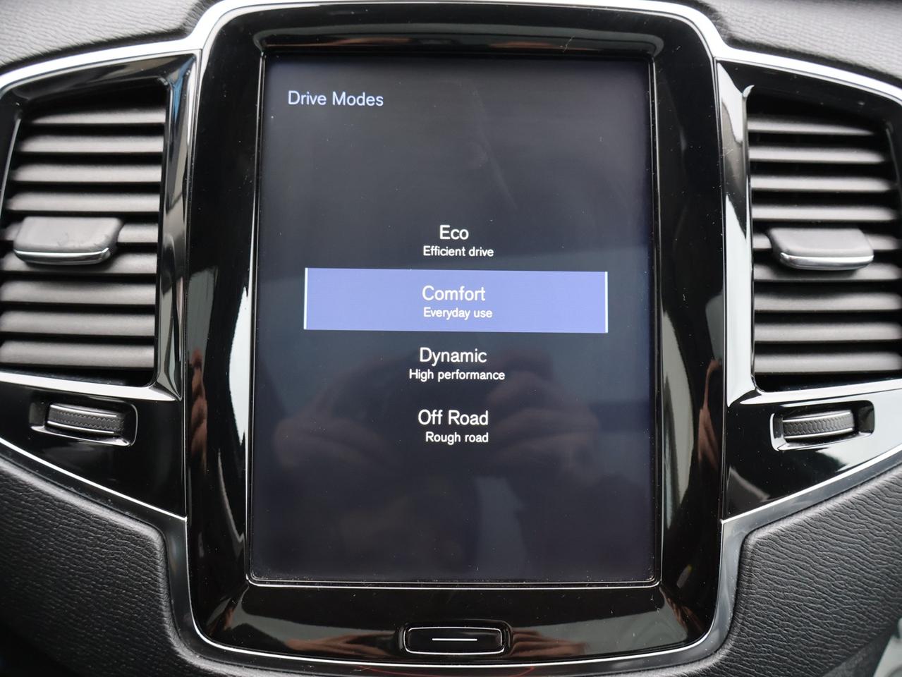 2018 Volvo XC90 T6 INSCRITION AWD CERTIFIED *7 SEATS*VOLVO MAINTAIN* CAMERA NAV BLUETOOTH LEATHER HEATED SEATS PANO ROOF CRUISE ALLOYS Photo