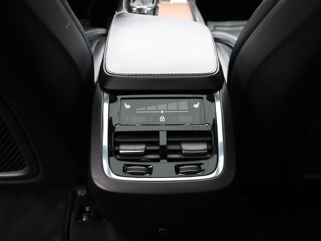 2018 Volvo XC90 T6 INSCRITION AWD CERTIFIED *7 SEATS*VOLVO MAINTAIN* CAMERA NAV BLUETOOTH LEATHER HEATED SEATS PANO ROOF CRUISE ALLOYS Photo