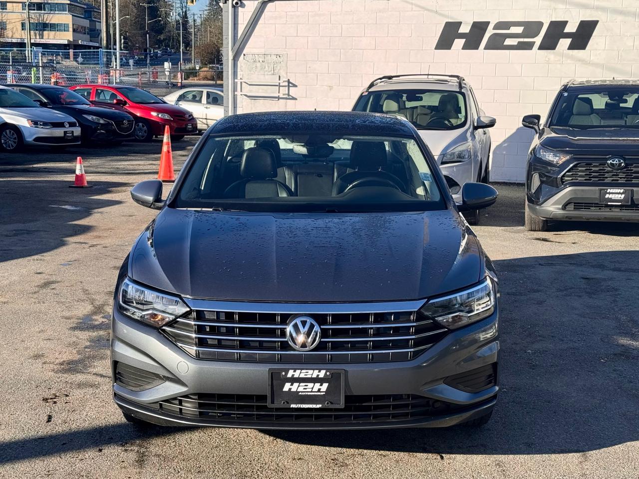 2019 Volkswagen Jetta FINANCING AVAILABLE Photo2