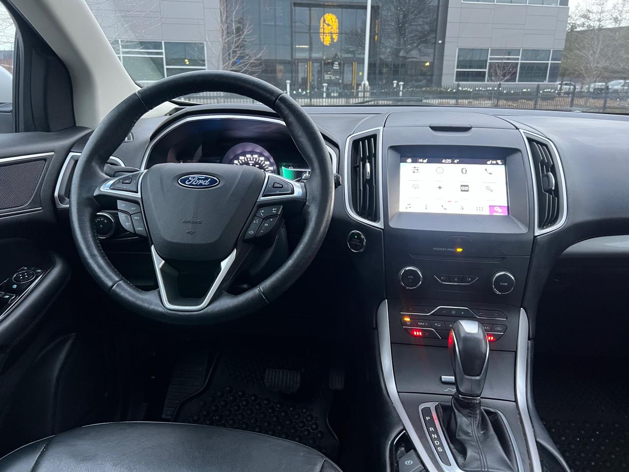 2016 Ford Edge SEL Photo