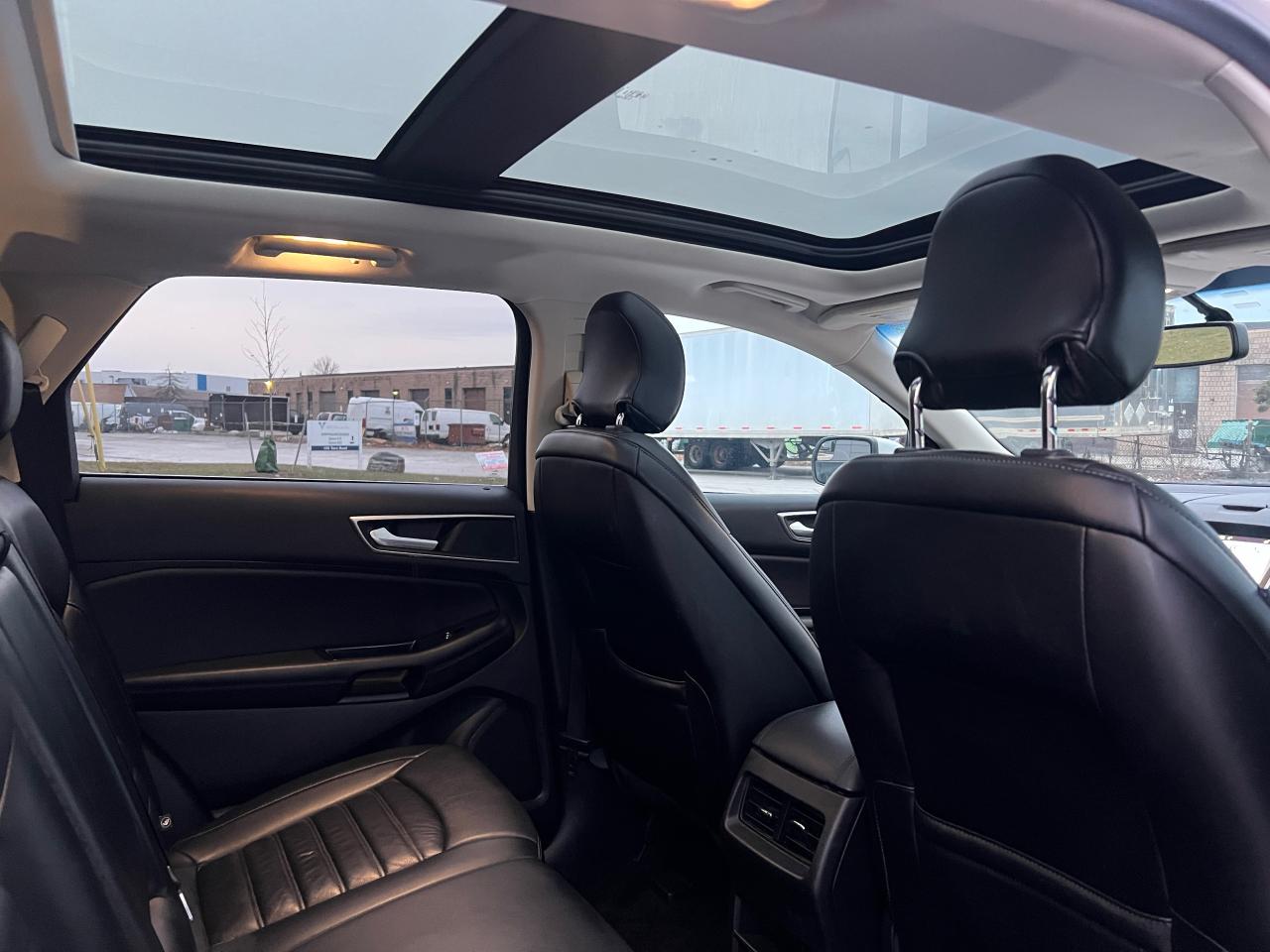 2016 Ford Edge SEL Photo