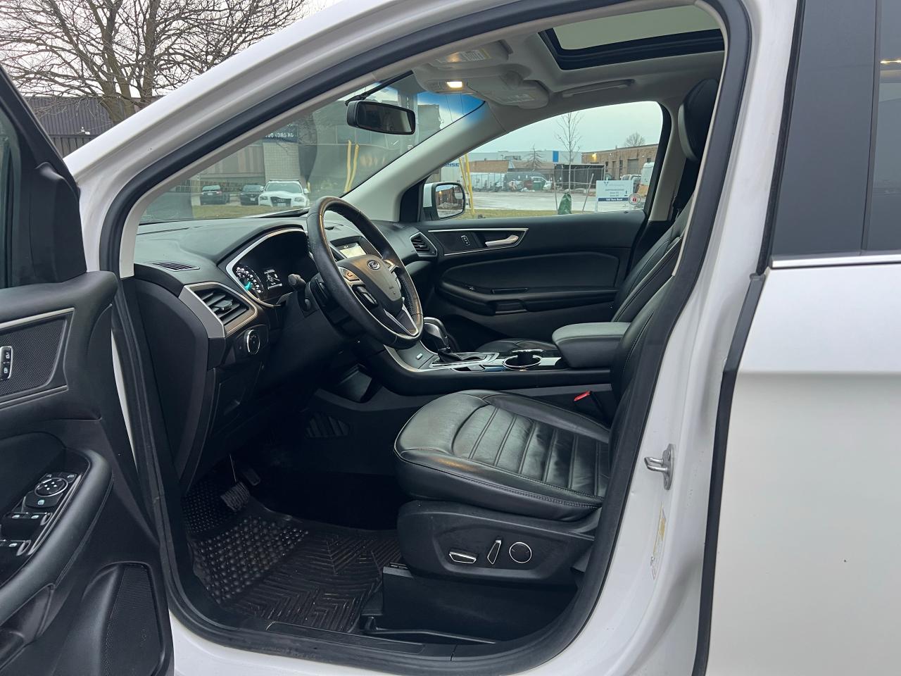 2016 Ford Edge SEL Photo